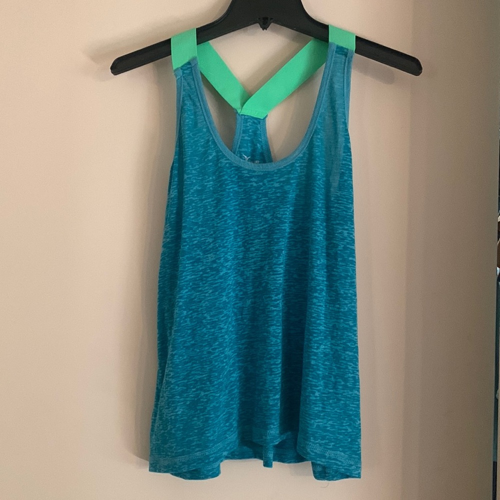 💸 3/$25 Old Navy athletic top